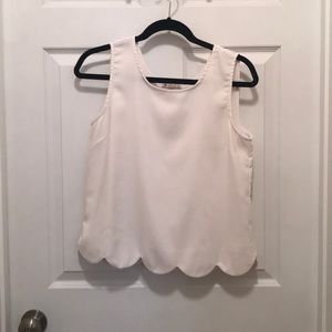 Scalloped bottom white tank